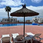 Paulmarie Ocean View Colina Blanca Apartamento *